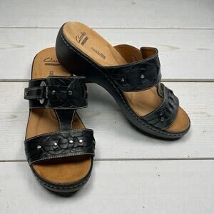 Clarks Collection Black Leather Wedge Sandals Size 7 Studded Adjustable Braided